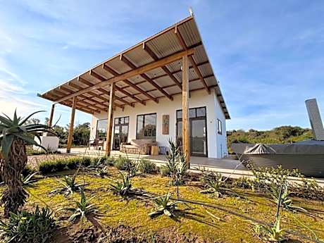 Villa with Garden View