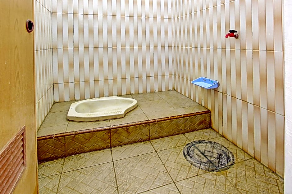 Hotel O Guest House Cemara 1 Syariah