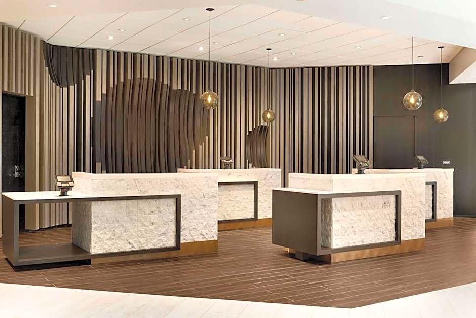 Embassy Suites By Hilton Dallas - Dfw Airport North At Outdoor World