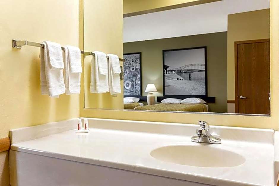 Western Inn & Suites