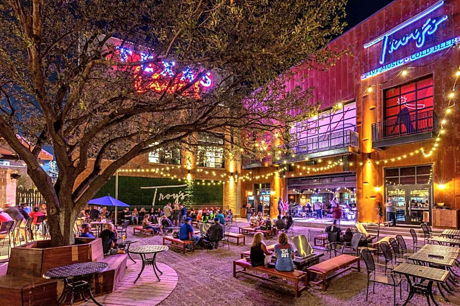 Live! by Loews - Arlington, TX