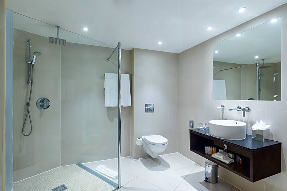 Park Grand London Heathrow