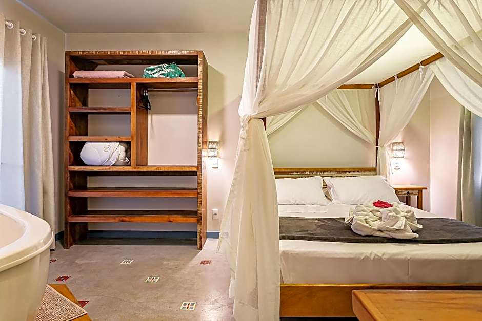 Pousada Rosa 08 - Café da manhã Gourmet, Suítes com Banheira a 150m do Centrinho da Praia do Rosa