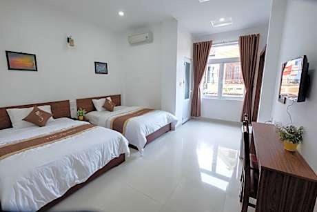 Deluxe Quadruple Room