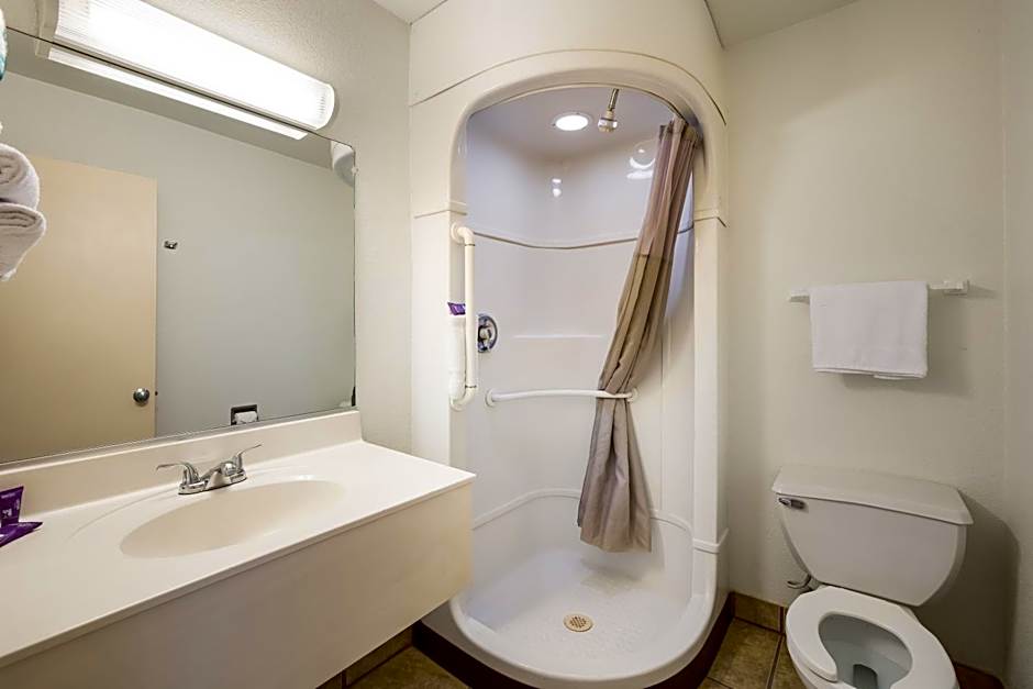 Knights Inn Sierra Vista / East Fry