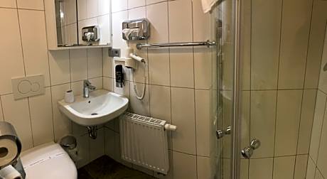 Economy Single Room - Basement