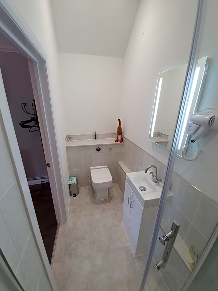 Old Thatch Bambers Green