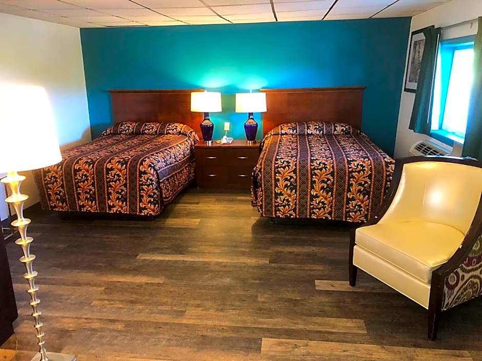 Photo 1 of 5 of 2 Double Beds, Smoking