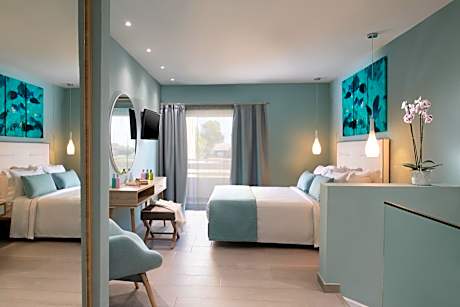 Suite with Private Pool