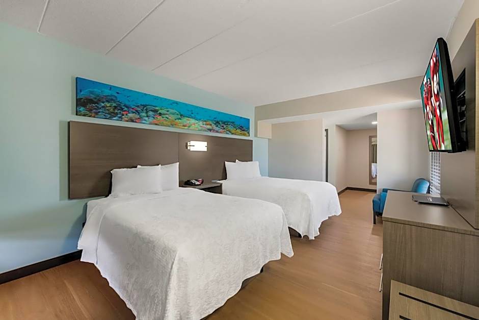 Red Roof PLUS & Suites Virginia Beach - Seaside