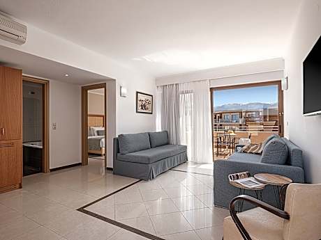 Family Suite - One Bedroom with Garden View