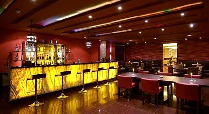 Vivanta Vijayawada, MG Road