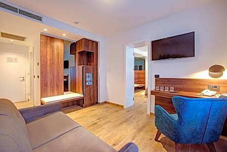 Superior Suite