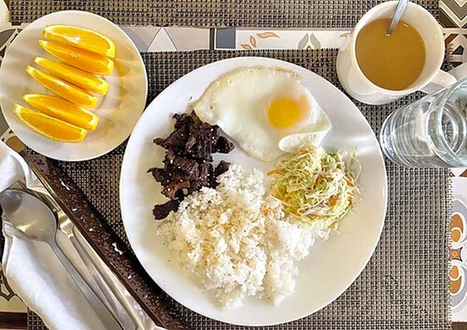 Bernardo's Lantia Hotel