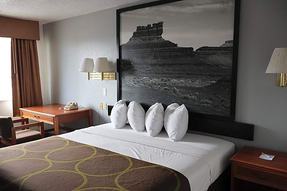 Super 8 by Wyndham Price