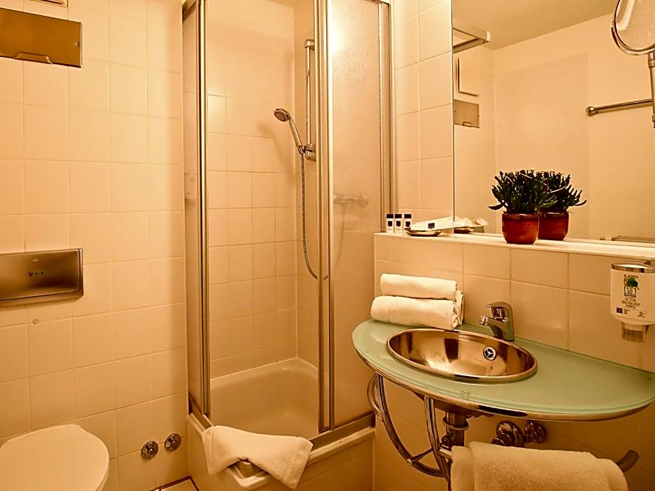 Check Inn Hotel Merseburg