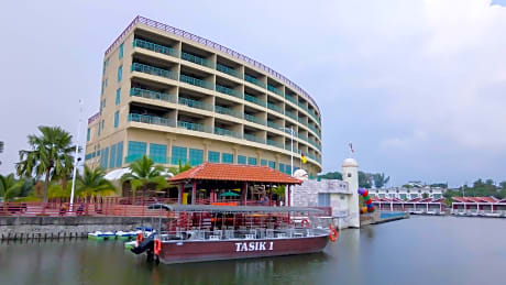 Tasik Villa International Resort
