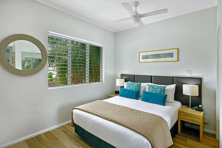 Mantra PortSea Port Douglas