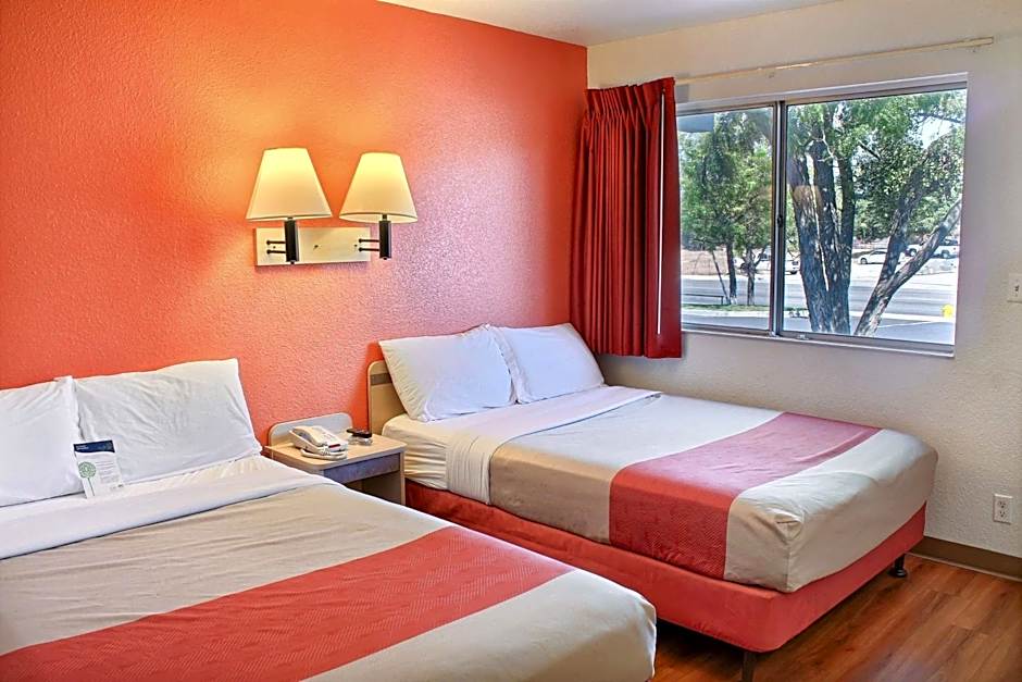 Motel 6-Atascadero, CA