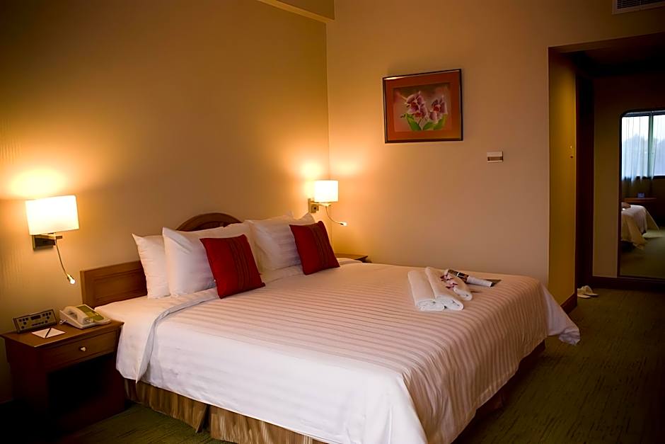 The Centrepoint Hotel