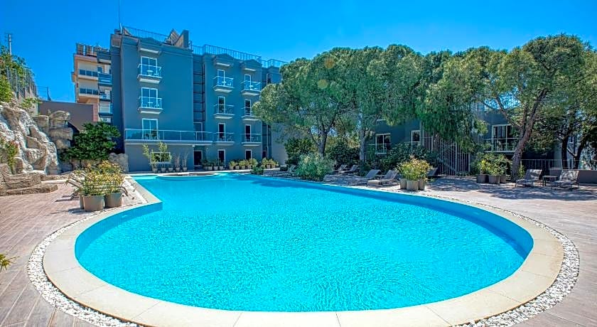 Aegean Apartments - CESME