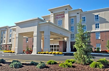 Hampton Inn & Suites by Hilton Plymouth