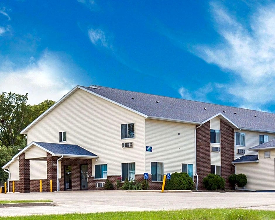 Rodeway Inn Cedar Rapids