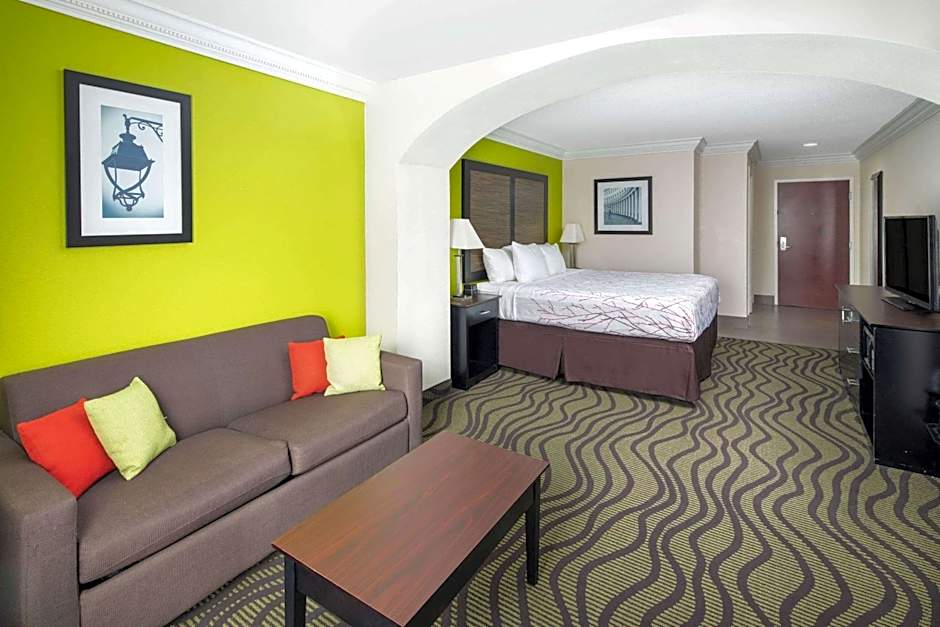 La Quinta Inn by Wyndham Calhoun South I-75