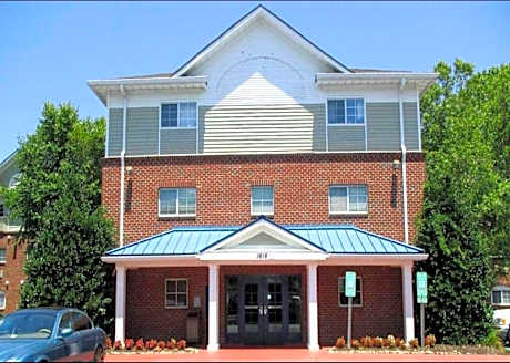 Studio 6-Hampton, VA - Langley AFB Area