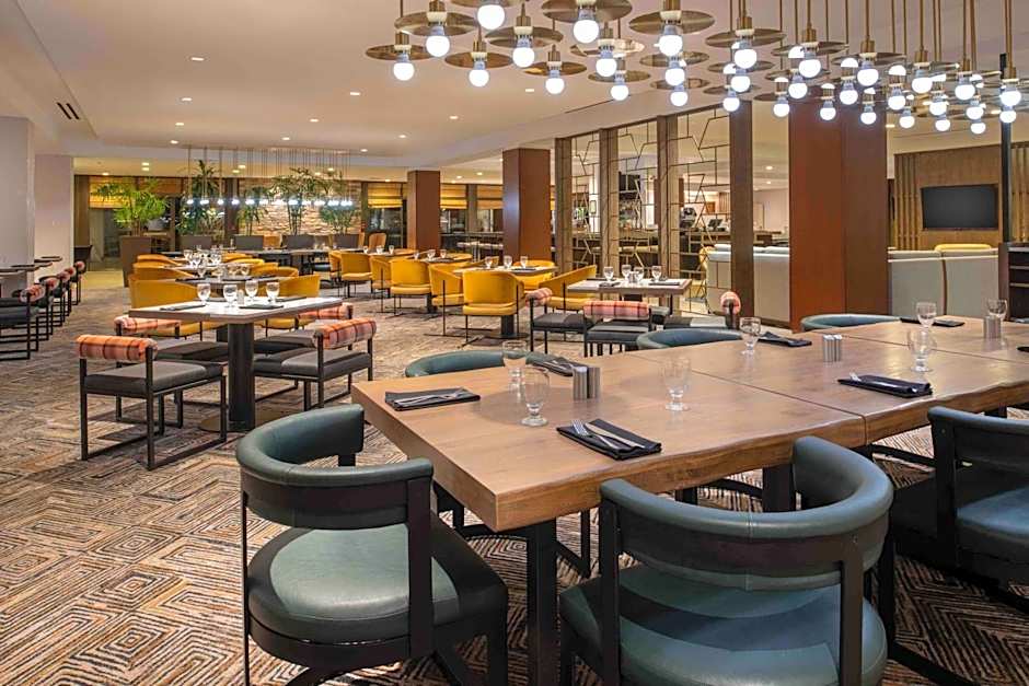 DoubleTree By Hilton Hotel San Francisco Airport