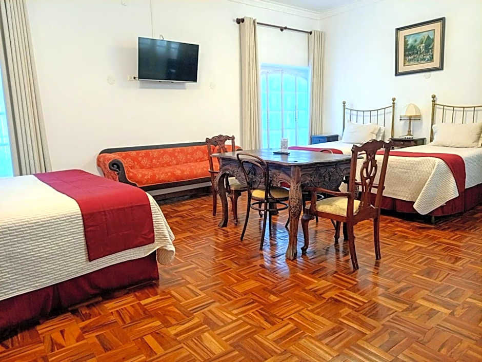 El Hotel de Su Merced