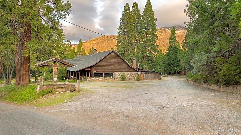 Suite Meadow @CN Lodge# 7