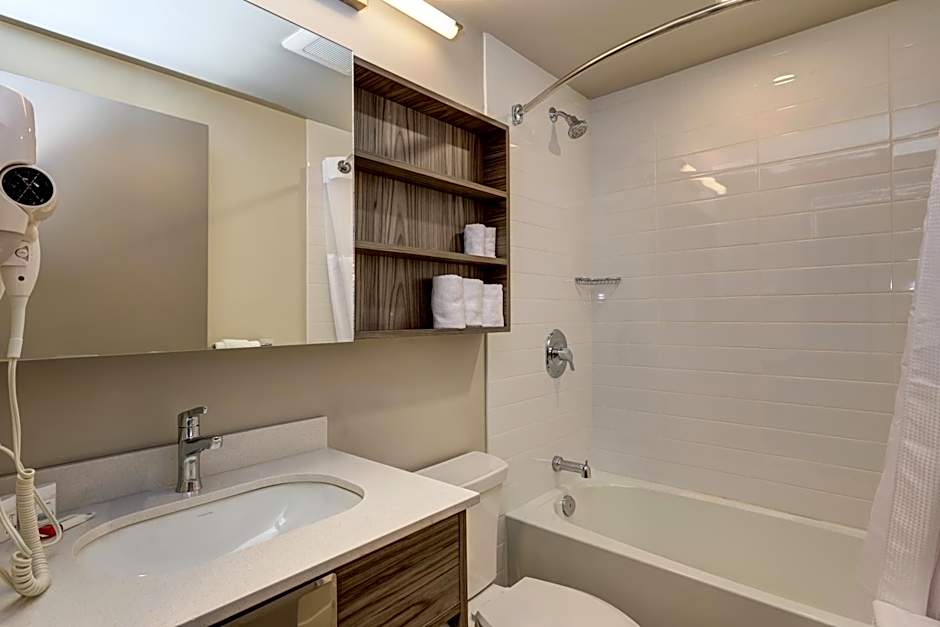 Microtel Inn & Suites by Wyndham Kanata Ottawa West