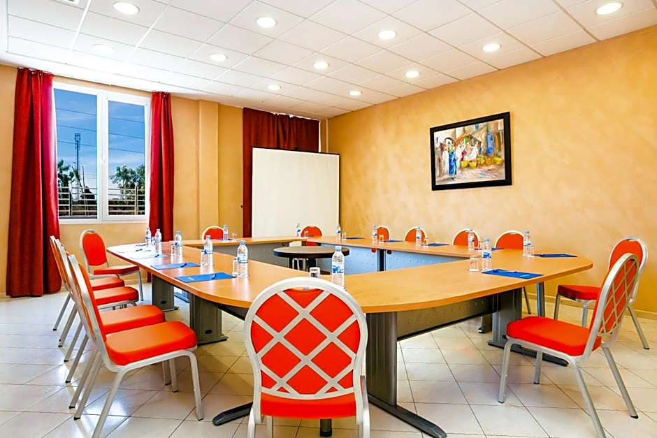 Relax Hotel Airport Nouasseur