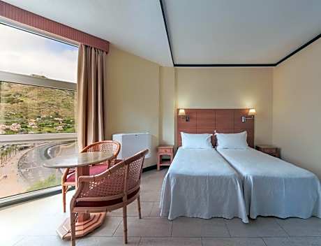 Triple Room with Garden View (2 Adults + 1 Child)