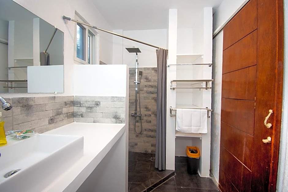 BABOSAM Hotel