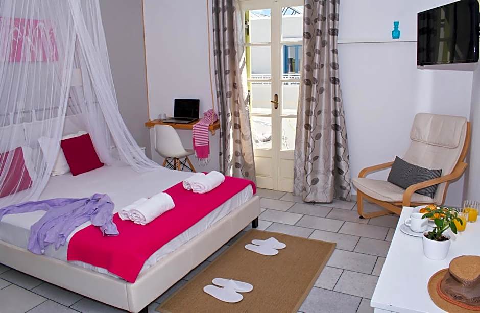 Camara Hotel