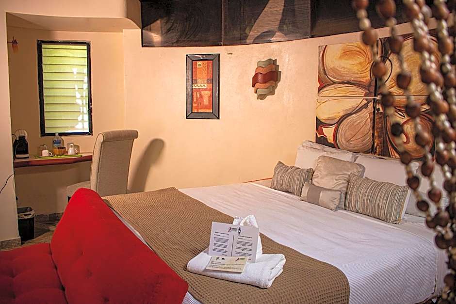 Cocos Cabañas Playa del Carmen Adults Only