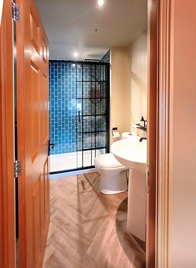 The Hare & Hounds Inn