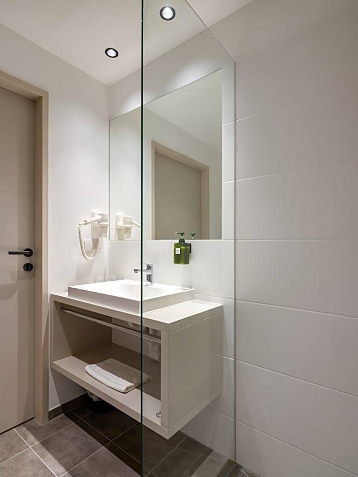 Hotel AT HOME - late arrival self check in