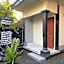 OYO Life 93155 Wisma Sarah