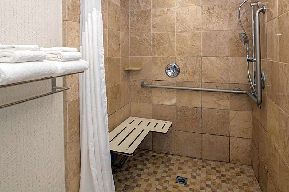 Holiday Inn - Portland - Columbia Riverfront By IHG