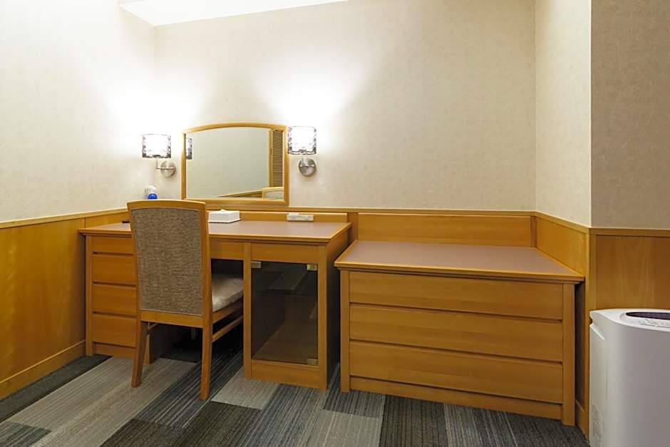Kochi Pacific Hotel