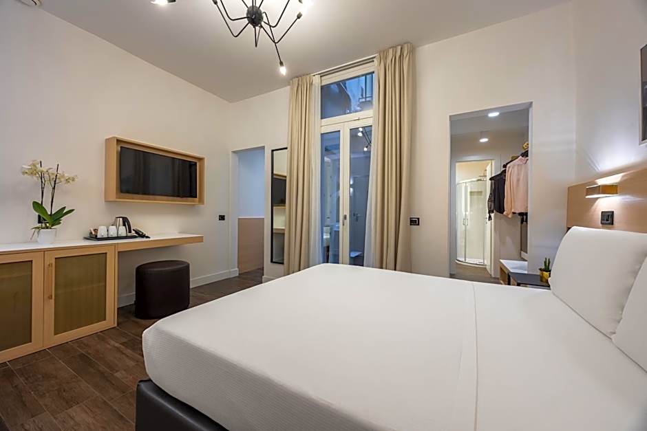 Globus Urban Hotel