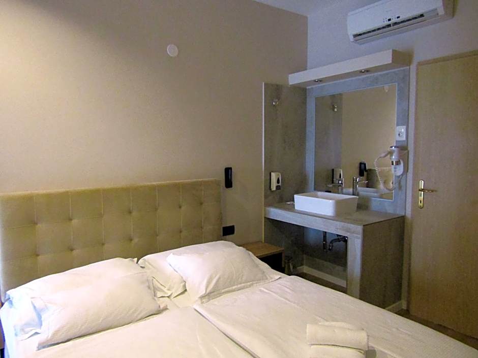 Beach Hotel Božikovina