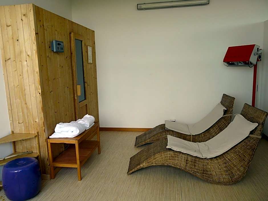 G&D Hotel Deanna Pool&Brunch