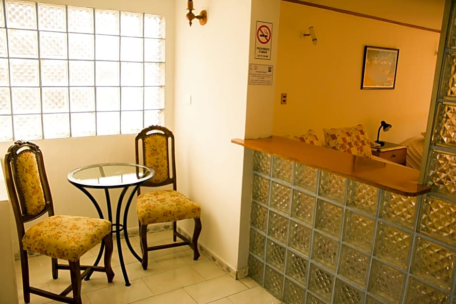 Hotel Windsor Suites