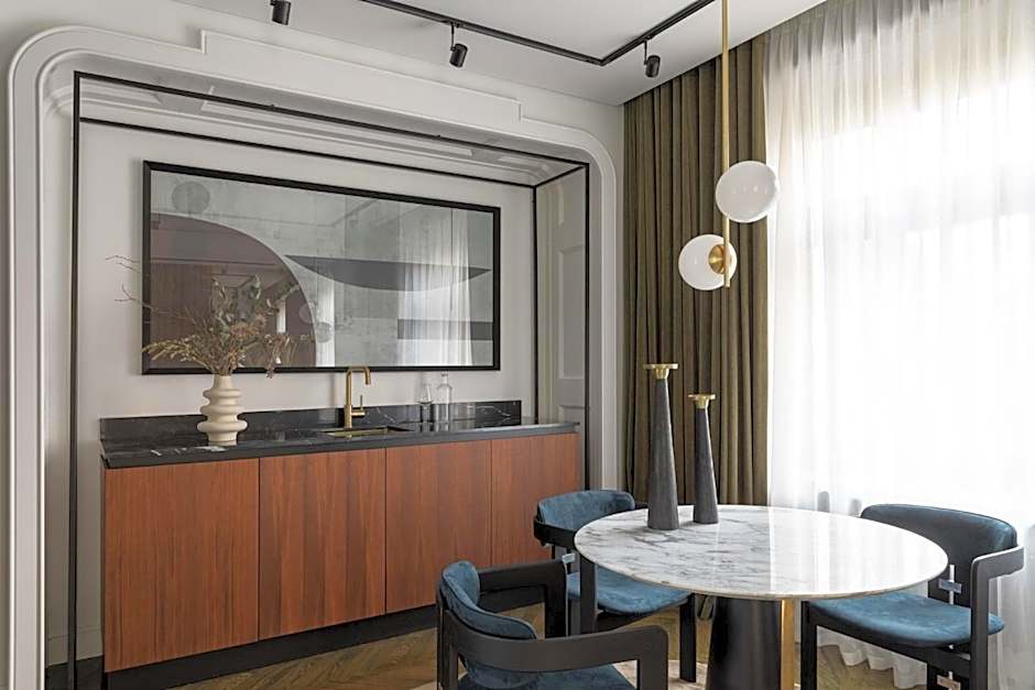 A22 Hotel