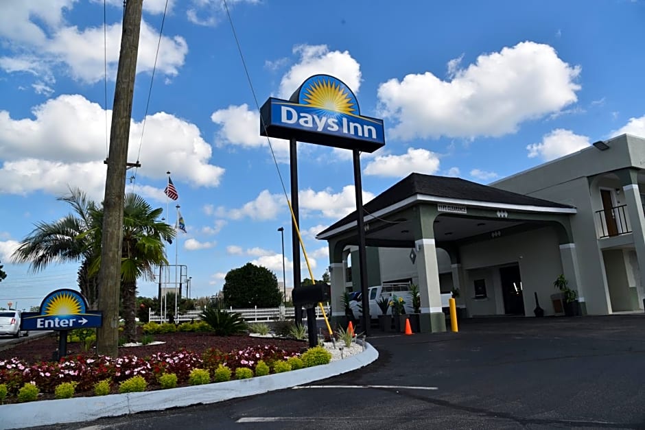 Days Inn by Wyndham Goose Creek