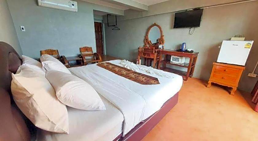 Jirawan Hotel